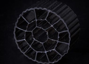 satın al Plastik Akvaponik MBBR Filtre Medyası 25*12mm Boyut Su Arıtma Bio Cel Havuz için online manufacture