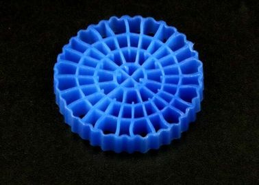 satın al Akvaryum havuz balığı mavi renk MBBR yüzen taşıyıcı büyük yüzey alanı >1200M2/M3 SBR teknolojisi 25*4mm ortam online manufacture