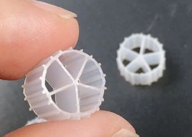 satın al UV Dirençli HDPE 10 * 7MM MBBR BIOBALLS IFAS işlemi 5 oda fda güvenli malzeme yüzen ortam ucuz fiyat online manufacture