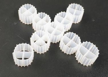 satın al Popüler 11 * 7mm beyaz renkli ve bakire HDPE malzemesi akvaryumlar için MBBR biyo toplar online manufacture