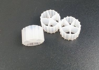 satın al Beş delikli HDPE malzemesi MBBR K1 Akvaryumlar için Filtre Medyası Kanalizasyon Arıtma online manufacture