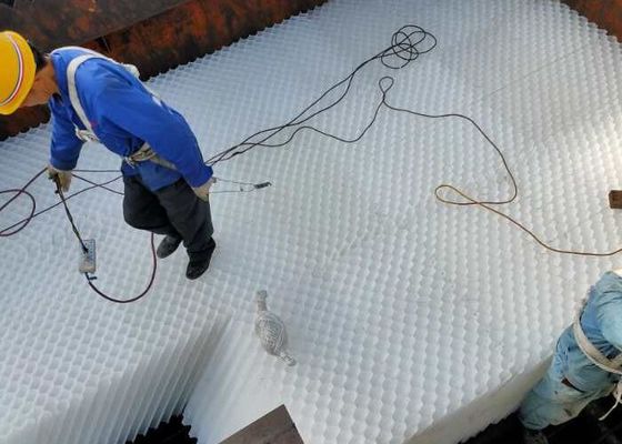 satın al Su Arıtma için PP PVC Bal çekirdeği tüpü Saff Media / Lamella Media Beyaz Renk online manufacture