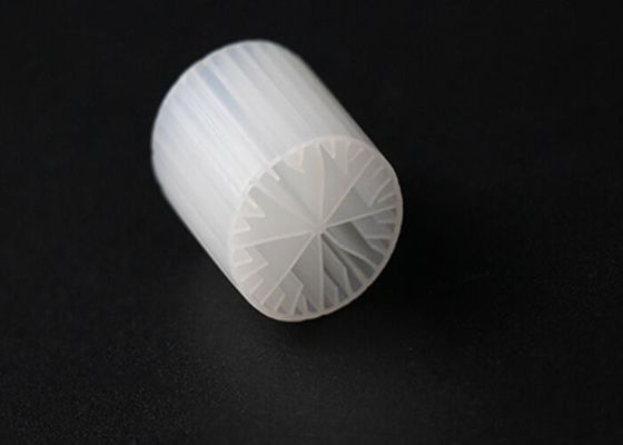 satın al Beyaz Renkli MBBR Filtre Medyası 15 * 15mm Boyutsuyu Arıtmak İçin HDPE Malzemesi online manufacture