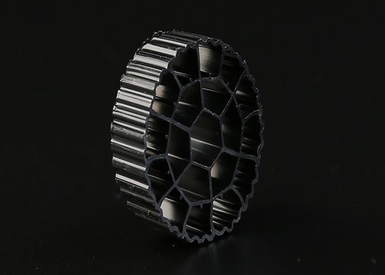 satın al Siyah Renkli Plastik MBBR Kaldnes K1 MBBR Bio Media HDPE Malzeme 25mm X 12mm Boyut online manufacture