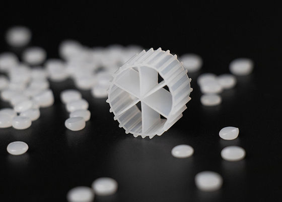 satın al MBBR 100% Virgin HDPE PE04 BIO Filtre Medyası Beyaz Renk 0.98g/Cm3 online manufacture