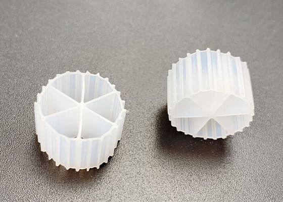 satın al IFAS HDPE Beyaz Renkli MBBR Hareketli Yatak Biofilm Reaktör Havalama Tankı Kabuklu Kaldırma online manufacture