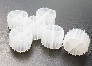 Tekrar Dönüştürme Akvakültür Sistemi MBBR Su Arıtma Yüzücü Taşıyıcı 11 * 7mm
