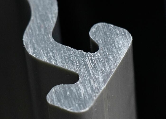 Gri Vinyl PVC Yaprak Yığın 10MM Kalınlığı U Tipi Ekstrüzyonla