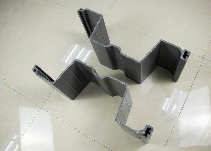 Plastik UPVC Pvc Yaprak Toplama Deniz Duvarları İçin Sivil İnşaat Gri Renk