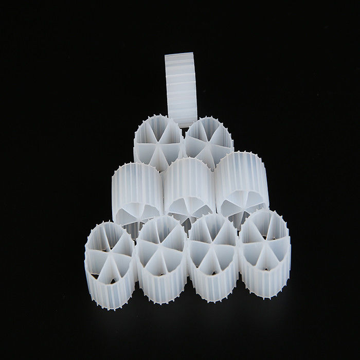 Çevre dostu Su arıtma MBBR Bio Media uzun ömürlü koruma teknolojisi Beyaz