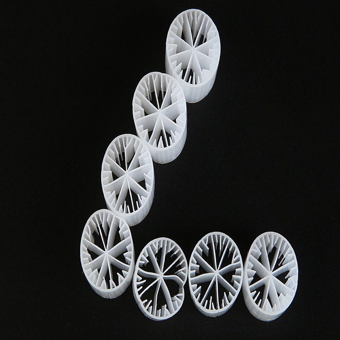 İyi Yüzey Alanı Biyo hücre Filtre Medyası Akva kültürü Biyofiltre HDPE malzemesi