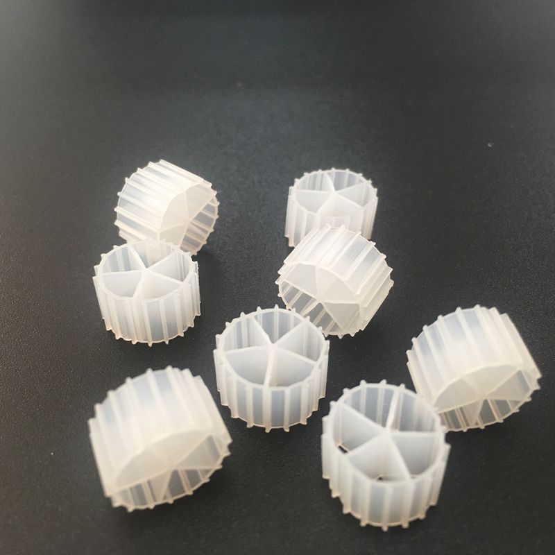 Virgin HDPE Malzemesi MBBR Bio Media 10 * 7mm Boyut Uzun Hizmet Süresi İçin