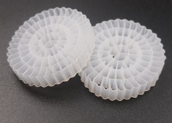 Virgin HDPE Malzemesi MBBR Bio Media K5 Beyaz Renkli 25*4mm Boyutlu IFAS Ekipmanı İçin