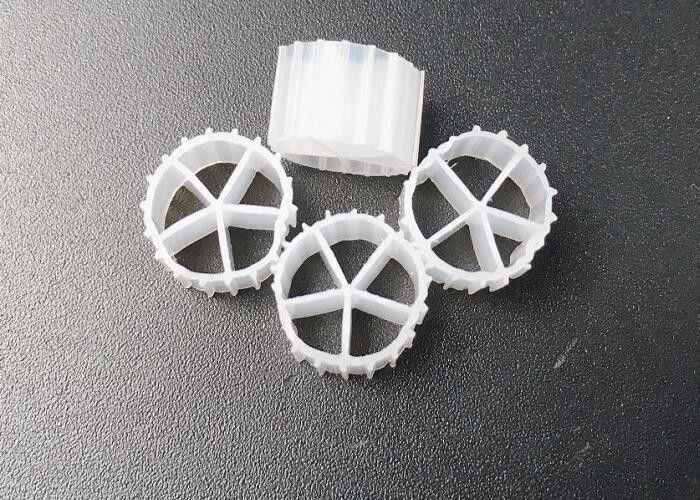 Balık Çiftliği Bioballs BIO Filtre Medyası Beyaz Renk 10 * 7mm Yüzen Dolgu 100% Virgin HDPE biyo filtre medyası