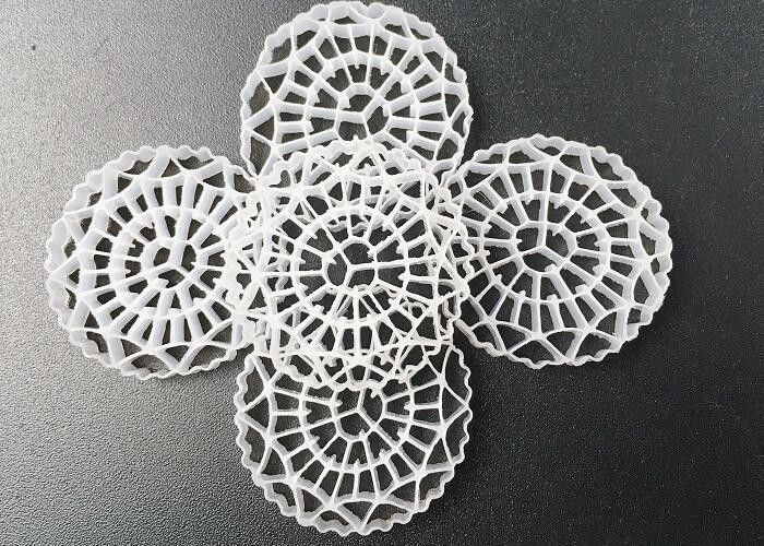 25*5mm K3 Filtre Medyası Hdpe Malzeme Ifas Süreci MBBR Biyo toplar
