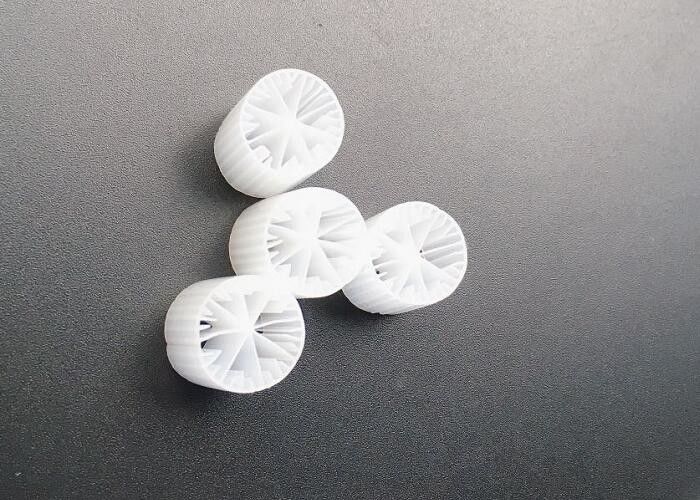 Balık havuzu bakire HDPE Biyo hücre filtre ortamı Beyaz Renk İyi yüzey alanı