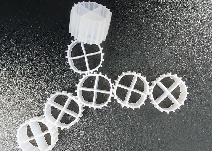 Enerji tasarrufu MBBR Akvaryum Plastik Filtre Medyası Basit Çalışma Bakım