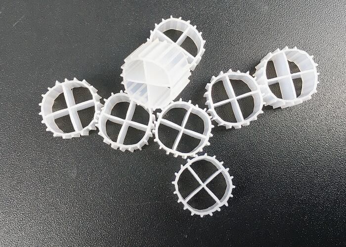 Virgin HDPE Malzemesi Kaldnes K1 Filtre Medyası Akvaryumlar İçin Bio Toplar