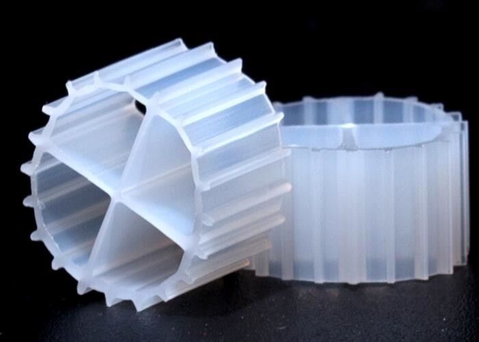 Beyaz Renkli MBBR Medya Biofilm Taşıyıcı Süper Karbürizasyon ve Virgin HDPE malzemesi ile