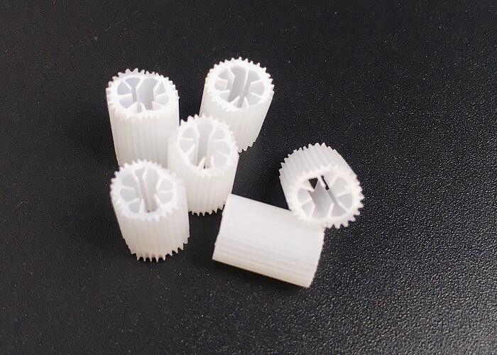 Virgin MBBR Bio Media Ağır Boyut 5*10mm Beyaz Virgin HIPS Malzemesi Plastik Biyo hücre
