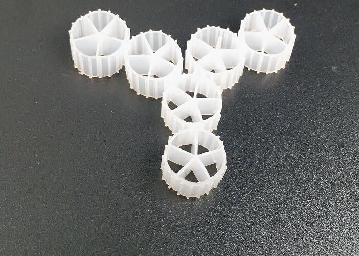 Yer tasarrufu K3 Biyo hücre filtresi ortamı hareketli yatak su arıtma için biofilm reaktörü