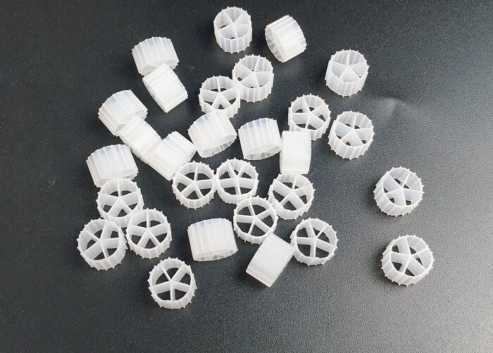 Yüksek verimlilikli bakire HDPE MBBR Filtre Medyası K1 Akvaryum Medyası