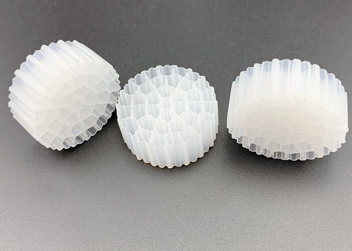 FDA PE37 25*10MM Beyaz HDPE MBBR Yüzen Filtre Medyası