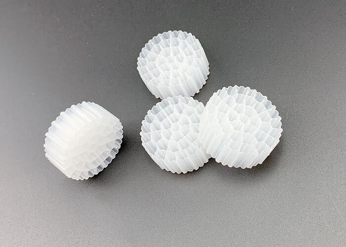 Su Arıtma Büyük yüzey alanı MBBR Biyo hücre filtre ortamı 25*10MM