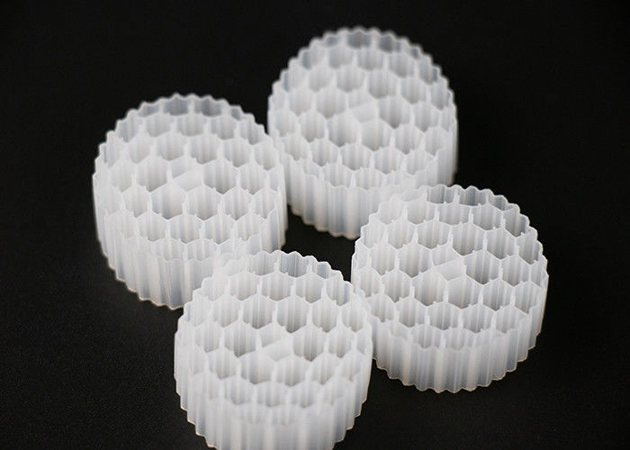 Beyaz Renkli HDPE Malzemesi 38 Delik MBBR Taşıyıcı Virgin PE