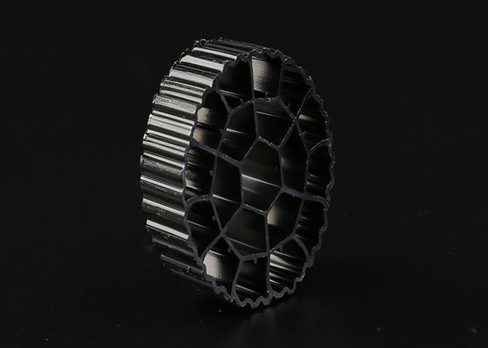 Siyah Renkli Plastik MBBR Kaldnes K1 MBBR Bio Media HDPE Malzeme 25mm X 12mm Boyut