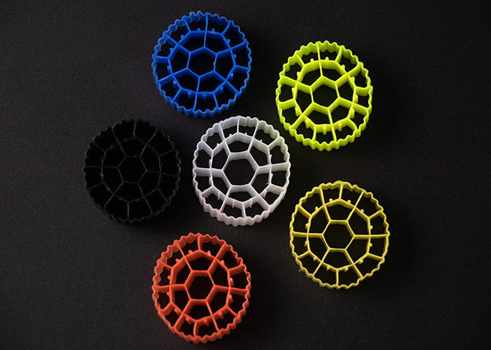 PE05 K3 Aktivite Yüzen Mbbr Taşıyıcı Beyaz Renk Hdpe