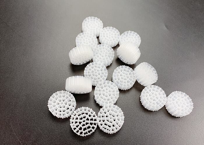 Yeni madde PE37 MBBR K1 Filtre ortamı 800m2/M3 Büyük yüzey