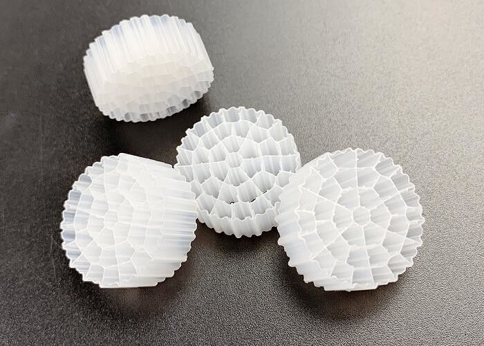 IFAS FDA Güvenli HDPE Beyaz Renkli MBBR Biyo hücre Filtre Medyası A/O Teknolojisi