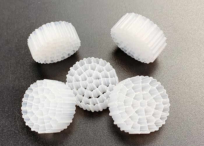 IFAS FDA Güvenli HDPE Beyaz Renkli MBBR Biyo hücre Filtre Medyası A/O Teknolojisi