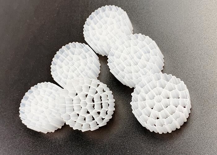 Plastik Biyo Medya Havalama Ekipmanı IFAS MBBR K1 Filtre Medyası Beyaz Renk