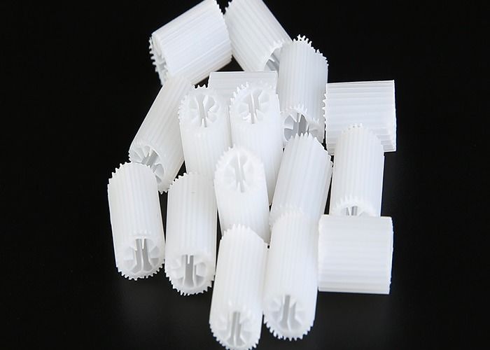 MBBR Bio Media Ağır Boyut 5 * 10mm Virgin HIPS Malzeme Plastik MBBR Filtre Medyası