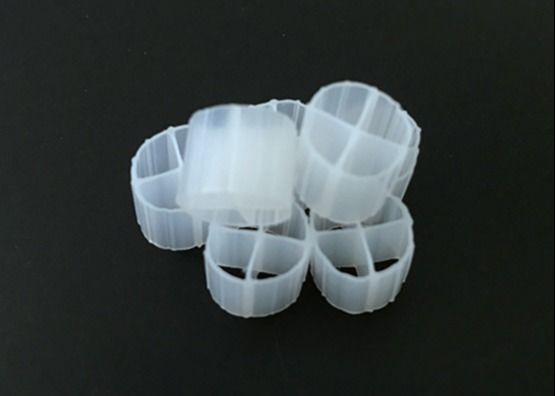 Hdpe'den yapılmış atık su arıtma için plastik koi havuzu yüzen biyo medya